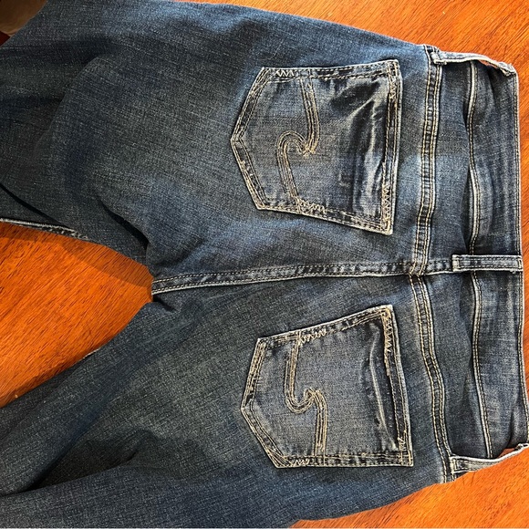 Silver ‘boyfriend’ jeans. - Picture 3 of 3